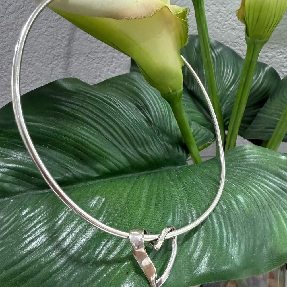 Elegant Silver Necklace
